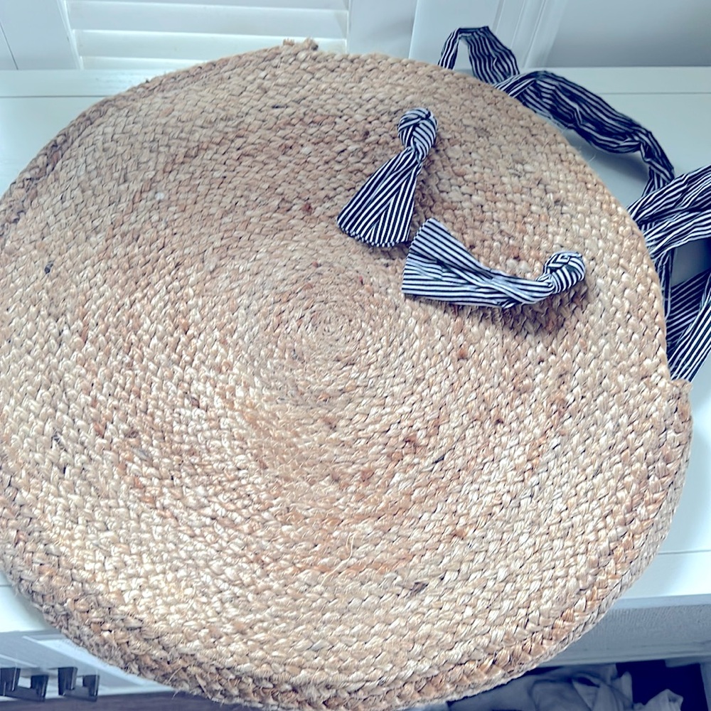 Giant round straw bag
